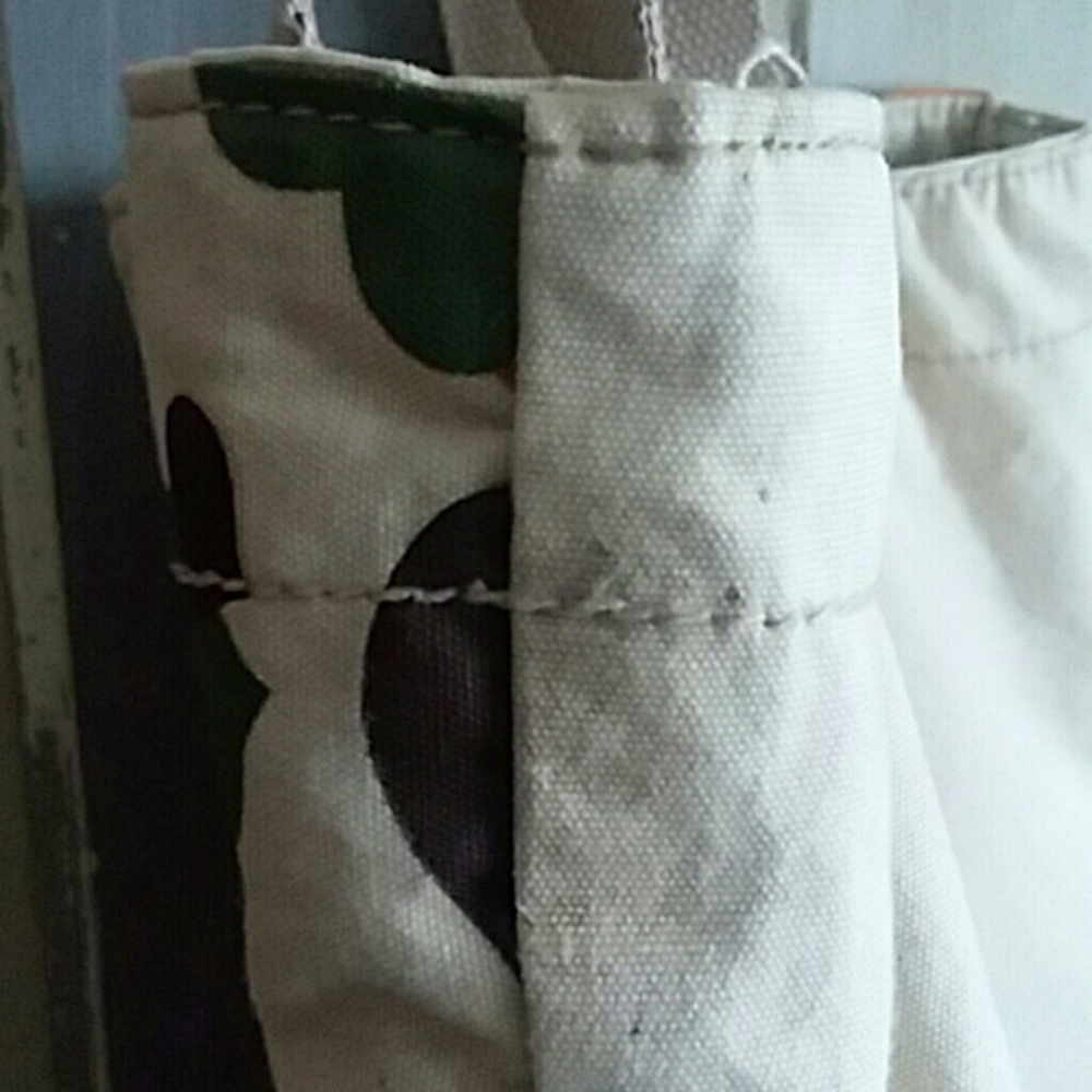 Tote - Picture 3 of 5